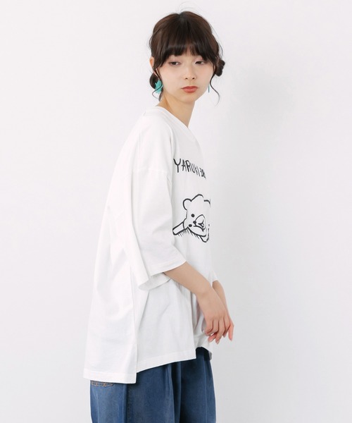 ScoLar Parity(スカラーパリティ)の「362125:やる気でないクマ柄Tシャツ(Tシャツ/カットソー・レディース・レッド/オフホワイト/ブラック/ネイビー・M)」の7枚目の写真