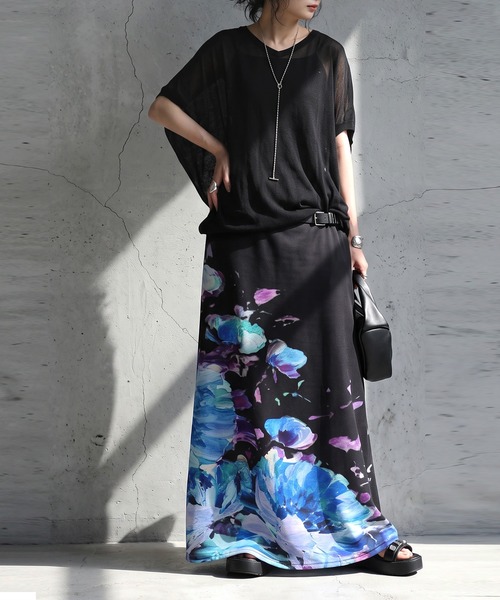 antiqua(アンティカ)の「花柄 Aライン ロングスカート(スカート・レディース・アイボリー/ブラック・ONESIZE)」の10枚目の写真