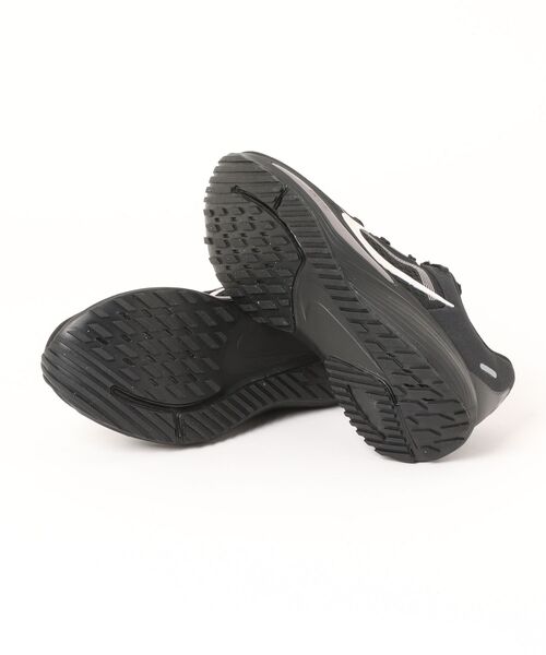 NIKE（ナイキ）の「NIKE ナイキ W QUEST 7【軽量】レディーススニーカー ランニングシューズ 厚底(ウィメンズクエスト7) IM9291-003 ブラック/シルトレッド/トープヘイズ（スニーカー・レディース・ブラック×ブラック・22.5cm/23.0cm/23.5cm/24.0cm/24.5cm/25.0cm）」の3枚目の写真