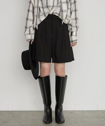 《美シルエット》ショートパンツ 秋服