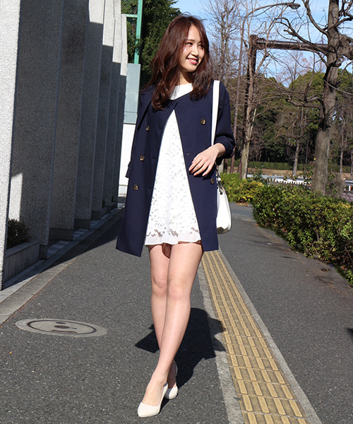 FREE'S MART（フリーズマート）の「ノーカラートレンチコート（トレンチコート・レディース・ベージュ/ネイビー・SMALL/MEDIUM）」の2枚目の写真