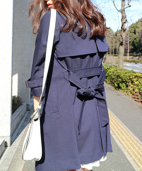 FREE'S MART（フリーズマート）の「ノーカラートレンチコート（トレンチコート・レディース・ベージュ/ネイビー・SMALL/MEDIUM）」の11枚目の写真