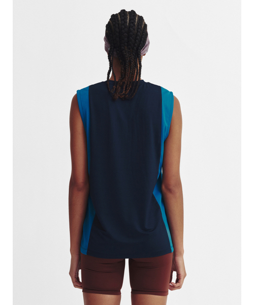 MENASOO（ミナス）の「Refocus Mesh Sleeveless Top_Navy（Tシャツ/カットソー・レディース・ネイビー・1/2）」の2枚目の写真