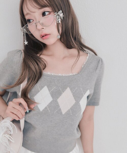OLIVE des OLIVE(オリーブデオリーブ)の「Back Ribbon アーガイルトップス(ニット/セーター・レディース・トップグレー/ピンク/ブラック/ブラウン・FREE)」の11枚目の写真