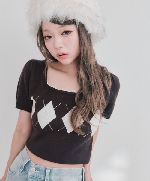 OLIVE des OLIVE(オリーブデオリーブ)の「Back Ribbon アーガイルトップス(ニット/セーター・レディース・トップグレー/ピンク/ブラック/ブラウン・FREE)」の4枚目の写真
