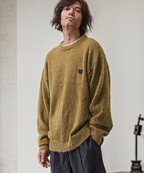 CAMBIO(カンビオ)の「mn3296-Feather Yarn Heart Crewneck Knit Pullover クルーネックニット(PF-262-017)(ニット/セーター・メンズ・ブラック/グレー/カーキ/ナチュラル・M/L)」の4枚目の写真
