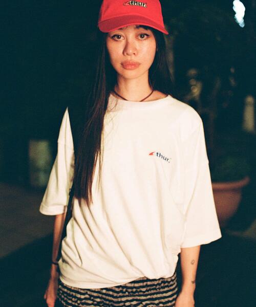 URBAN RESEARCH(アーバンリサーチ)の「thur. esp logo SHORT-SLEEVE T-SHIRTS(Tシャツ/カットソー・メンズ・ホワイト/ブルー/パープル・X-LARGE/LARGE/MEDIUM)」の2枚目の写真
