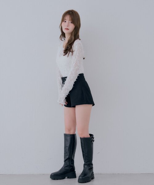 Chico(チコ)の「【SALON by Chico】バックフリルオープン3Dレーストップス(Tシャツ/カットソー・レディース・ライトベージュ/ブラック/ホワイト・FREE)」の8枚目の写真