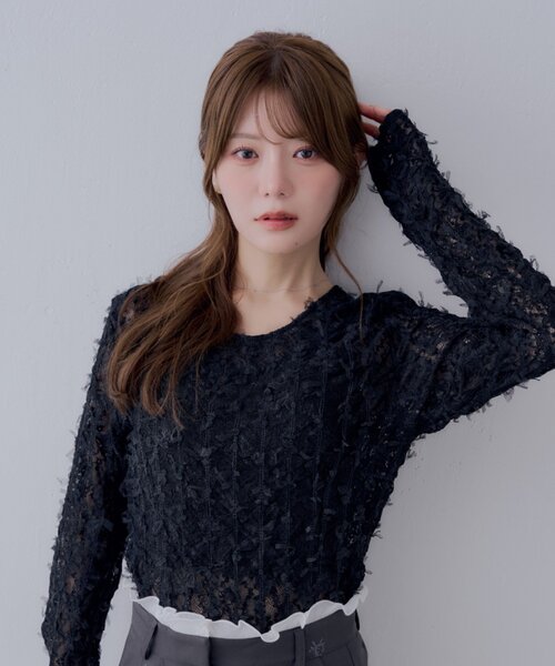 Chico(チコ)の「【SALON by Chico】バックフリルオープン3Dレーストップス(Tシャツ/カットソー・レディース・ライトベージュ/ブラック/ホワイト・FREE)」の15枚目の写真