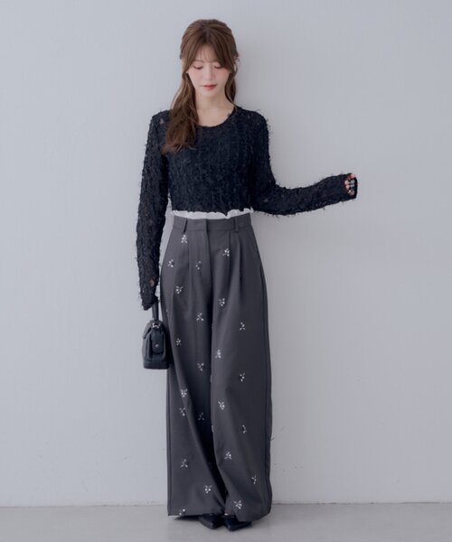 Chico(チコ)の「【SALON by Chico】バックフリルオープン3Dレーストップス(Tシャツ/カットソー・レディース・ライトベージュ/ブラック/ホワイト・FREE)」の21枚目の写真