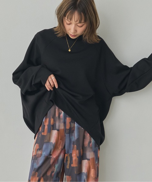 hunch(ハンチ)の「とろみダンボール ドルマントップス(スウェット・レディース・チャコールグレー/ブラック/グリーン・FREE)」の13枚目の写真
