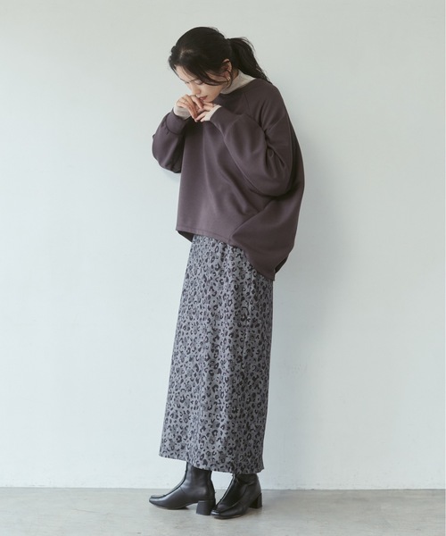 hunch(ハンチ)の「とろみダンボール ドルマントップス(スウェット・レディース・チャコールグレー/ブラック/グリーン・FREE)」の20枚目の写真