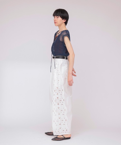 DRESSLAVE(ドレスレイブ)の「【VENIT/ヴェニット】CUT WORK LACE EMBROIDERY PANTS(その他パンツ・レディース・ホワイト・38)」の11枚目の写真