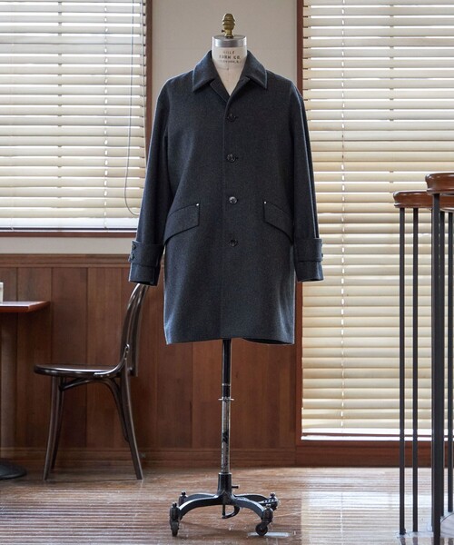 SHIPS（シップス）の「【SHIPS別注】MACKINTOSH: HUMBIE SL メルトン コート（ステンカラーコート・メンズ・ネイビー/ダークグレー・38/36）」の2枚目の写真