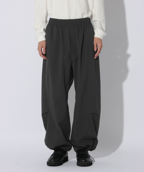LAKOLE(ラコレ)の「ピーチパラシュートパンツ / 1070210(その他パンツ・メンズ・ブラック/ベージュ・LARGE/MEDIUM)」の13枚目の写真