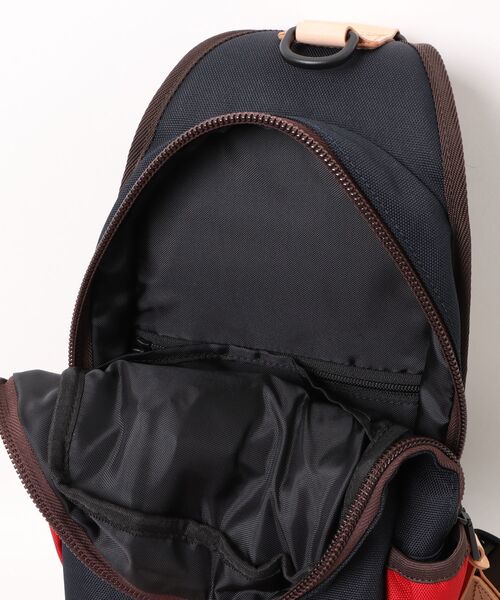 MAKAVELIC(マキャベリック)の「【SB】【MAKAVELIC】【COCOON 4 BODY BAG / ボディバッグ】(ボディバッグ/ウエストポーチ・メンズ・ブラック・FREE)」の4枚目の写真