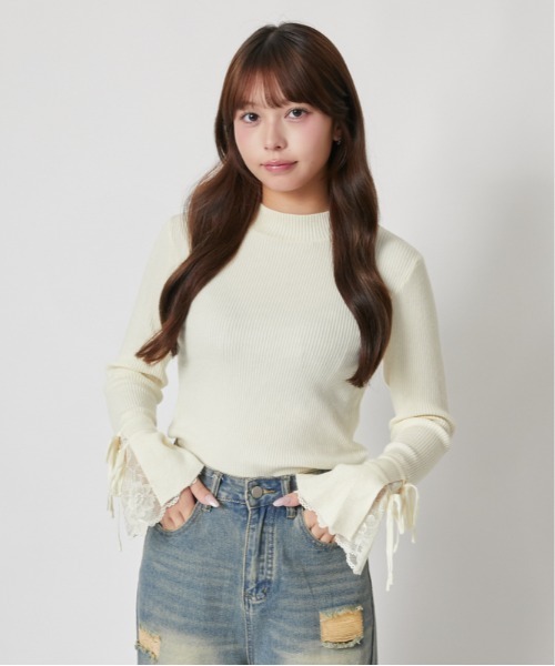 GORGE(ゴージ)の「袖レースアップリボン リブニット|全3色(ニット/セーター・レディース・ボルドー/オフホワイト/ブラック・F)」の1枚目の写真