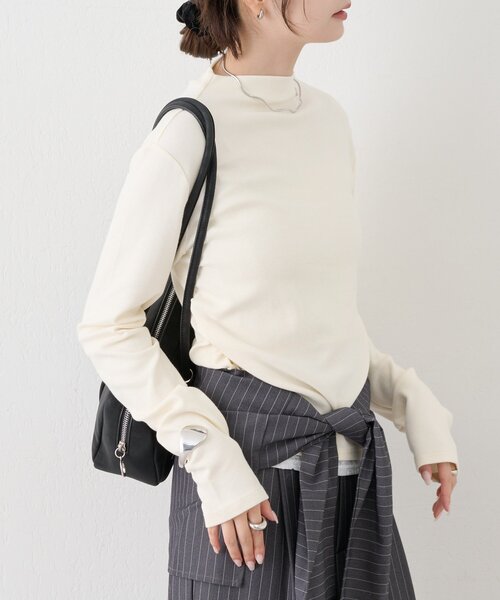 mystic(ミスティック)の「長袖プレート付きハイネックカットソー(Tシャツ/カットソー・レディース・ベージュ/チャコールグレー/アイボリー/ブラック・FREE)」の8枚目の写真