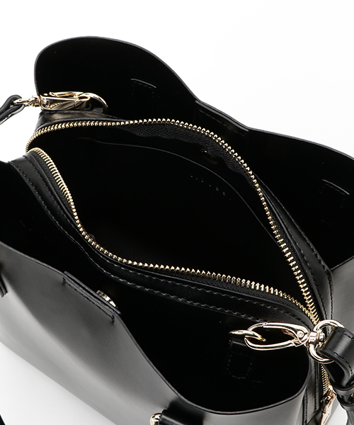 MOUSSY（マウジー）の「STRUCTURING TOTE（ショルダーバッグ・レディース・ボルドー/ベージュ/ブラック・FREE）」の8枚目の写真