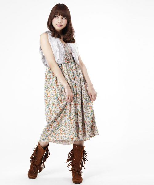 Jewel Changes毛皮ベスト Jewel Changes（ジュエルチェンジズ）の「SJ ラビット ファー
