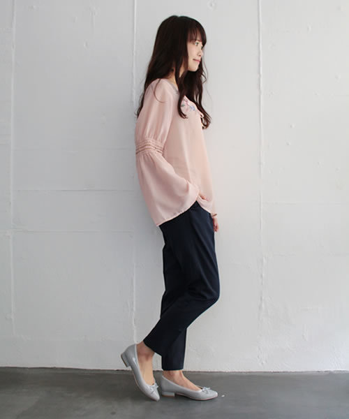 SESTO（セスト）の「ローヒールポインテッドトゥバレエシューズバレエパンプス（パンプス・レディース・ブラック系その他/ライトグレー/テラコッタ/ピンク/レッド/ネイビー/イエロー/パイソン/ブラック/ベージュ/ホワイト・23.5cm/22.5cm/24.5㎝/22.0cm/23.0cm/25.5cm/24.0cm）」の13枚目の写真