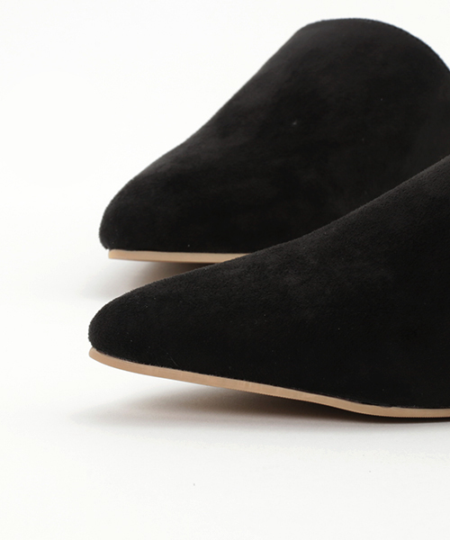 LBC(エルビーシー)の「フェイクスエードスリッパ (その他シューズ・レディース・ベージュ/ブラック・LARGE/MEDIUM)」の7枚目の写真