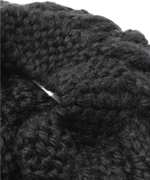 ROSE BUD（ローズバッド）の「(FERRUCCIO VECCHI)CABLE KNIT CAP（ニットキャップ/ビーニー・レディース・ブラック/ライトベージュ/グレイッシュベージュ・ONESIZE）」の5枚目の写真