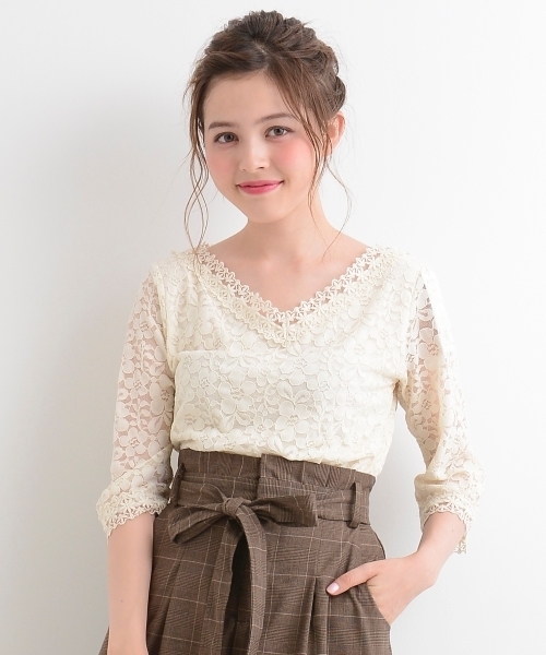 MAJESTIC LEGON（マジェスティックレゴン）の「【WEB限定価格】コードレースVプルオーバー（Tシャツ/カットソー・レディース・ボルドー/ブラック/アイボリー・MEDIUM/SMALL）」の4枚目の写真