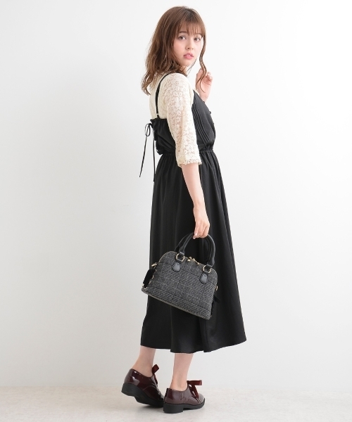 MAJESTIC LEGON（マジェスティックレゴン）の「【WEB限定価格】コードレースVプルオーバー（Tシャツ/カットソー・レディース・ボルドー/ブラック/アイボリー・MEDIUM/SMALL）」の15枚目の写真