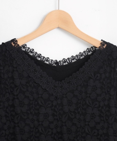 MAJESTIC LEGON（マジェスティックレゴン）の「【WEB限定価格】コードレースVプルオーバー（Tシャツ/カットソー・レディース・ボルドー/ブラック/アイボリー・MEDIUM/SMALL）」の18枚目の写真