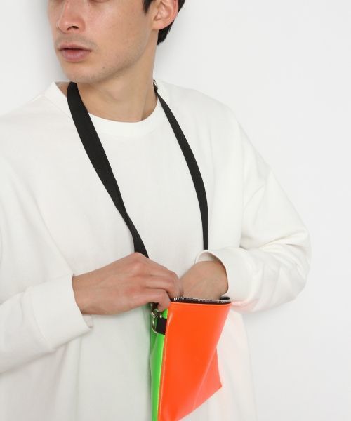 RAGEBLUE（レイジブルー）の「＜2WAY仕様＞カラーミニサコッシュ/783970（ショルダーバッグ・メンズ・ブラック/オレンジ/ブルー・FREE）」の13枚目の写真