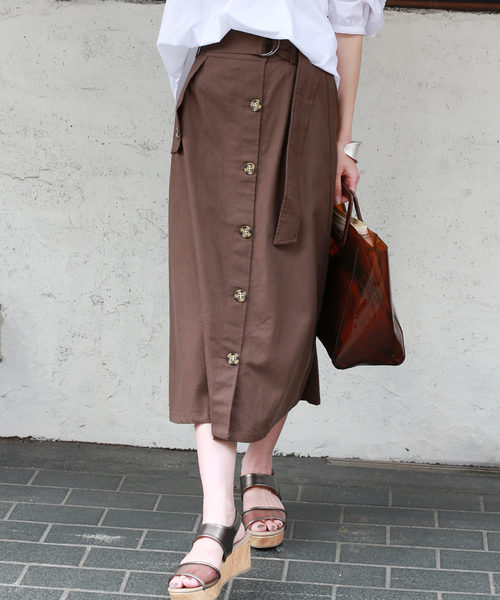 REAL CUBE（リアルキューブ）の「REAL CUBE ベルト付トレンチデザインスカート（スカート・レディース・ベージュ/ブラウン/カーキ/オレンジ/キャメル・38/40）」の2枚目の写真