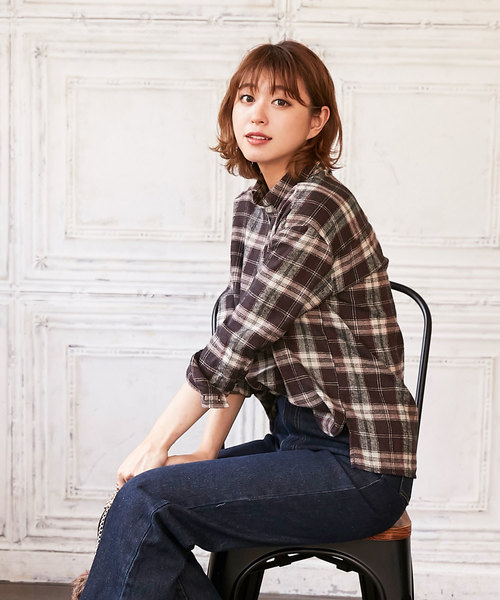 KOBE LETTUCE(コウベレタス)の「ボックスボタンダウングランジチェック柄シャツ(シャツ/ブラウス・レディース・グリーン/ネイビー/ブラウン/ブラック系その他/レッド系その他/ブラック・FREE)」の1枚目の写真