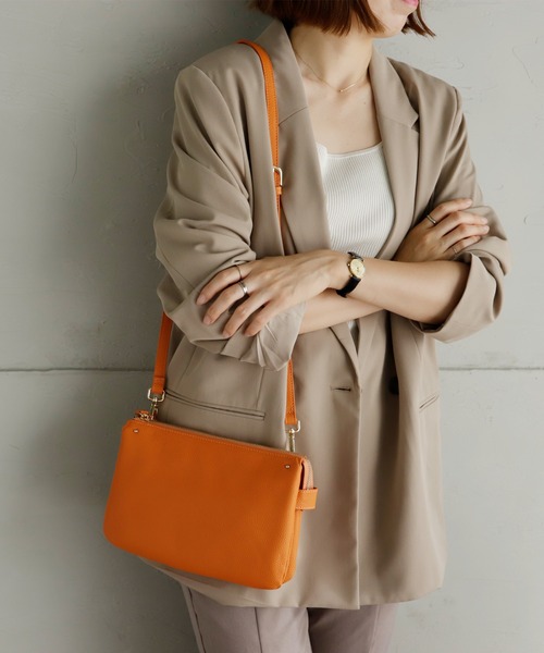 VitaFelice（ヴィータフェリーチェ）の「本牛革ショルダーバッグ（ショルダーバッグ・レディース・ブラック/ベージュ系その他/ワイン/アッシュグレー/ネイビー/ブルー/ラベンダー/パープル系その他/カーキ/モスグリーン/オレンジ・FREE）」の11枚目の写真