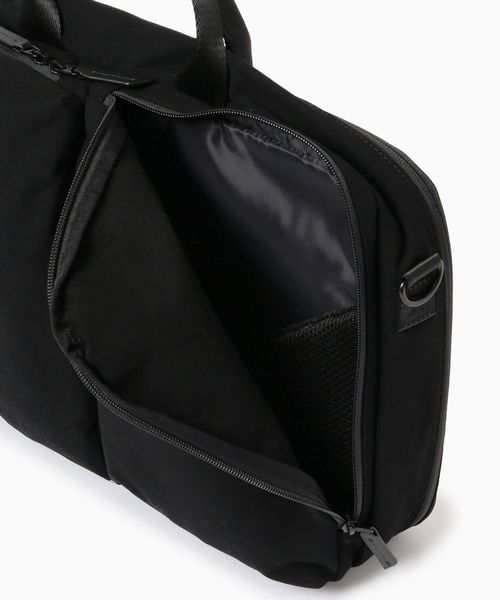 SHIPS（シップス）の「SC: マイクロスエード 3WAY ブリーフ バックパック（バックパック/リュック・メンズ・ブラック/ネイビー・ONE SIZE）」の15枚目の写真