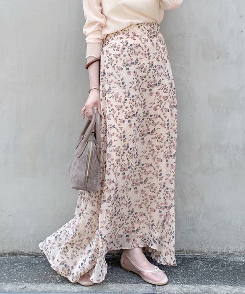 flower（フラワー）の「グレイスフルフラワースカート（スカート・レディース・ベージュ/ネイビー・FREE）」の2枚目の写真