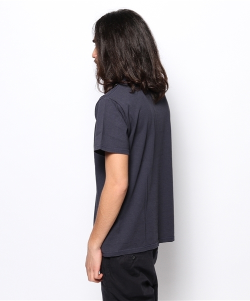 SQUOVAL（スクオーバル）の「【FRUIT OF THE LOOM × SQUOVAL】10YEAR Tシャツ（Tシャツ/カットソー・メンズ・ブラック/ネイビー・LARGE/MEDIUM/SMALL）」の4枚目の写真