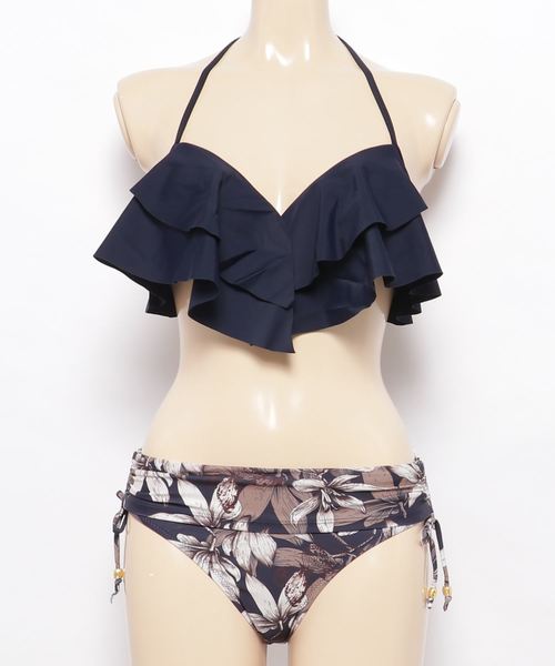 Dita(ディータ)の「フレアフリルビキニ 水着【RT】(水着・レディース・ブラック/ネイビー/カーキ/ブラック系その他/テラコッタ・M/L/XL)」の8枚目の写真