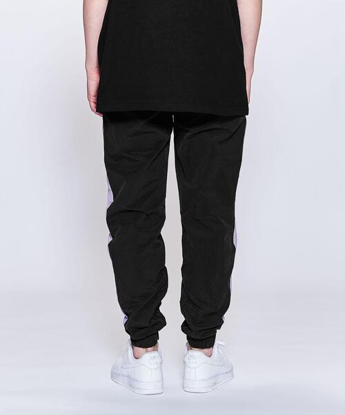 GUESS SPORT ゲス パンツ ナイロントラックパンツ 裾絞り GUESS Originals Nylon Cargo Pants カーゴパンツ | GUESS(ゲス) JAPAN