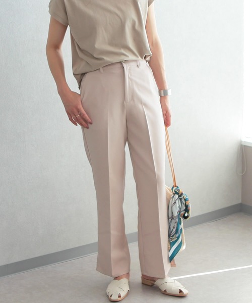 reca（レカ）の「【zozotown限定】スリット入り センタープレススラックスパンツ（その他パンツ・レディース・ブラック/ブルー/ミント/ライトベージュ・M）」の10枚目の写真