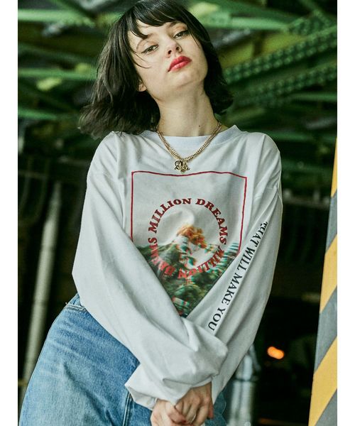 jouetie(ジュエティ)の「フラワーフォトロンT(Tシャツ/カットソー・レディース・ブラック/オフホワイト/ライトブルー・MEDIUM)」の4枚目の写真