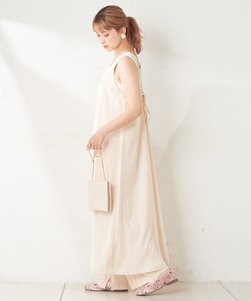 one after another NICE CLAUP（ワンアフターアナザーナイスクラップ）の「【ZOZO限定】フレアキャミワンピース（ワンピース・レディース・アイボリー/ブルーグレー/ホワイト系その他/ブラウン系その他/ブルー系その他/ベージュ系その他/ブラック/ダークブルー/キャメル・FREE）」の20枚目の写真