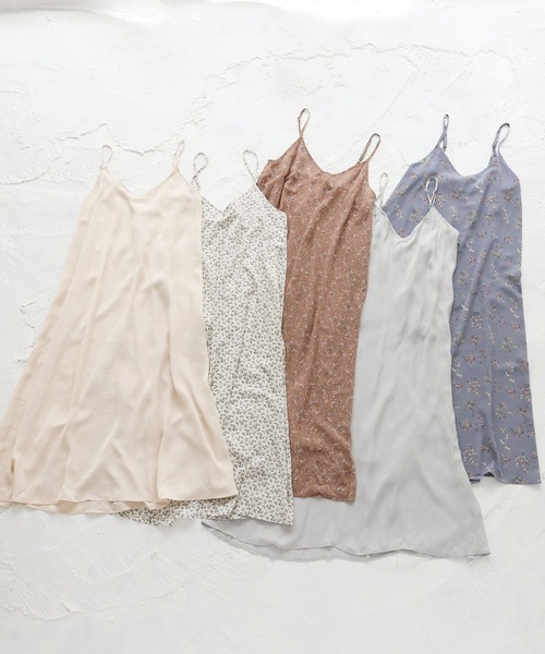 one after another NICE CLAUP（ワンアフターアナザーナイスクラップ）の「【ZOZO限定】フレアキャミワンピース（ワンピース・レディース・アイボリー/ブルーグレー/ホワイト系その他/ブラウン系その他/ブルー系その他/ベージュ系その他/ブラック/ダークブルー/キャメル・FREE）」の18枚目の写真