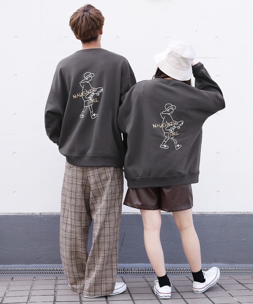 PairPair（ペアペア）の「ユニークバックプリントスウェット(ユニセックス)（スウェット・レディース・ホワイト/ブラック/オフホワイト/アイボリー/モカ/スミクロ・MEDIUM/LARGE）」の17枚目の写真