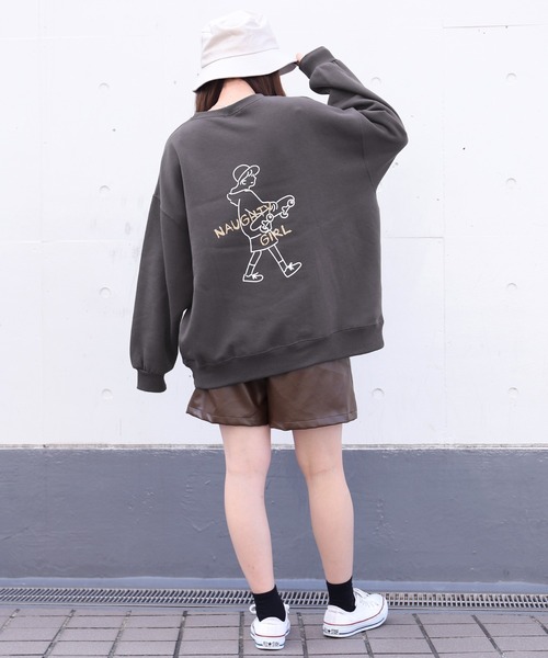 PairPair（ペアペア）の「ユニークバックプリントスウェット(ユニセックス)（スウェット・レディース・ホワイト/ブラック/オフホワイト/アイボリー/モカ/スミクロ・MEDIUM/LARGE）」の19枚目の写真