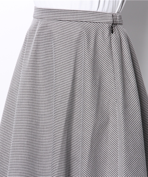 URBAN RESEARCH DOORS WOMENS（アーバンリサーチ ドアーズ ウィメンズ）の「DOORS クラシックフレアースカート（スカート・レディース・チャコールグレー/グレー系その他/ブラック・ONE）」の8枚目の写真