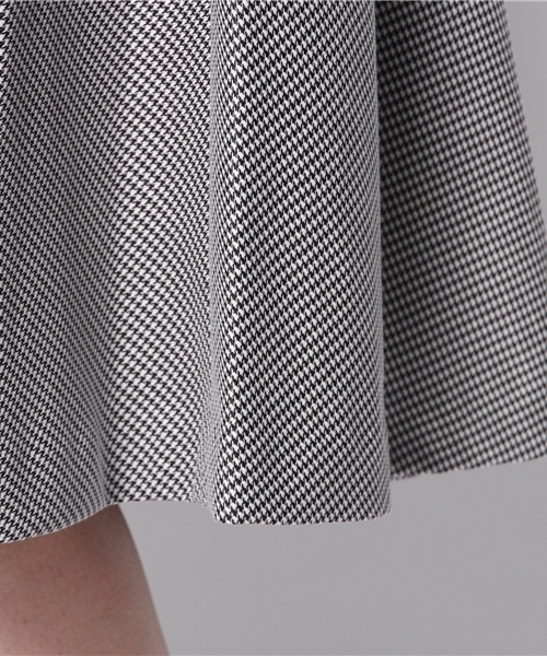 URBAN RESEARCH DOORS WOMENS（アーバンリサーチ ドアーズ ウィメンズ）の「DOORS クラシックフレアースカート（スカート・レディース・チャコールグレー/グレー系その他/ブラック・ONE）」の10枚目の写真