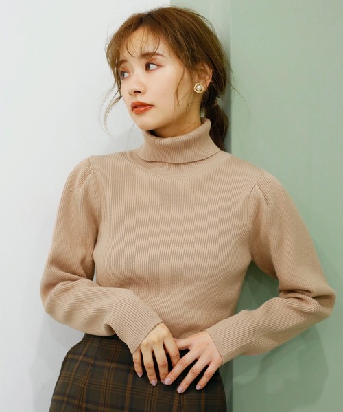 one after another NICE CLAUP(ワンアフターアナザーナイスクラップ)の「ハイネックシンプルニット(ニット/セーター・レディース・ブラック/ベージュ/アイボリー/ピンクベージュ・FREE)」の13枚目の写真
