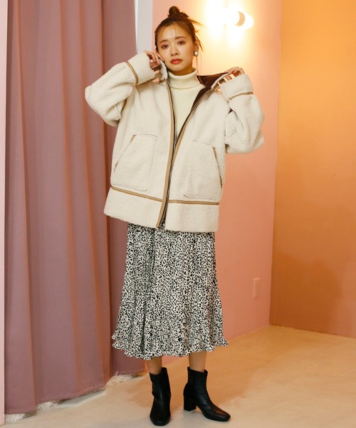 one after another NICE CLAUP(ワンアフターアナザーナイスクラップ)の「ハイネックシンプルニット(ニット/セーター・レディース・ブラック/ベージュ/アイボリー/ピンクベージュ・FREE)」の21枚目の写真