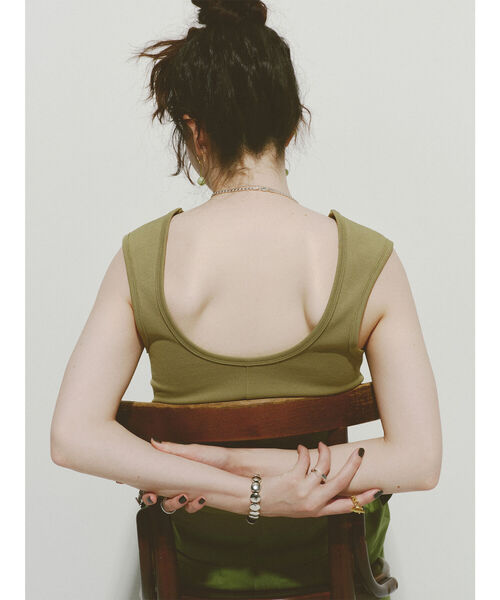 Ray BEAMS（レイビームス）の「Ray BEAMS / ラウンドネック ノースリーブ Tシャツ（タンクトップ・レディース・ライトグレー/ブラック/レッド系その他/グリーン系その他2・ONE SIZE）」の3枚目の写真